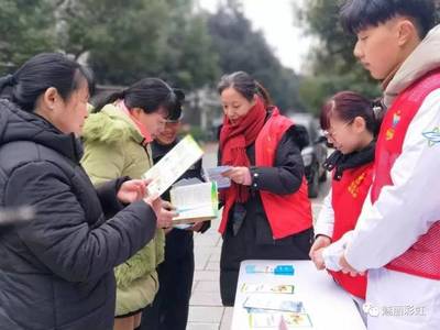 社區(qū)“小錦鯉” 關愛你我他，營養(yǎng)健康服務進萬家